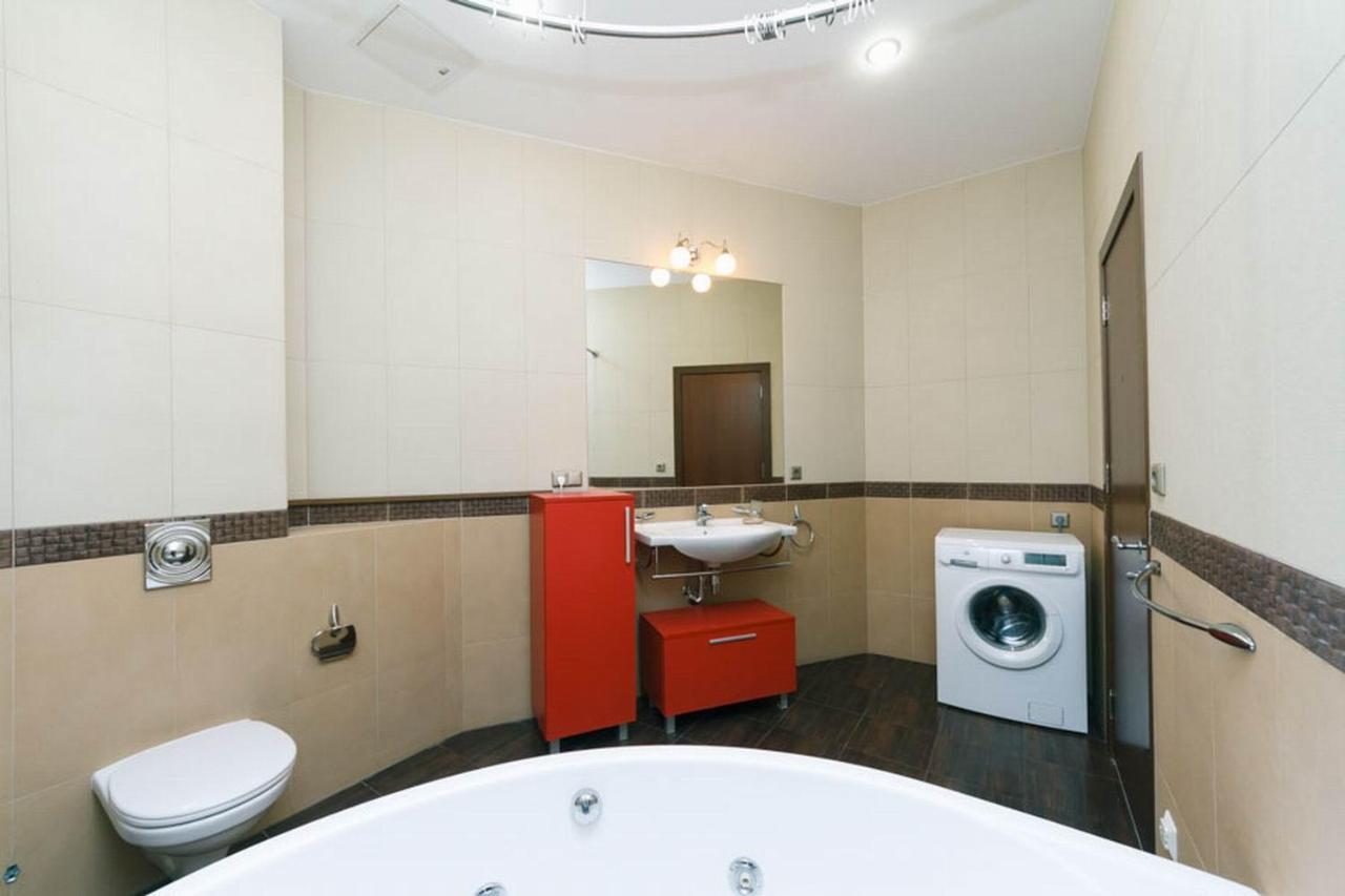 Apartament Lux Near Maidan, Khreschutyk 3Br Kijów Zewnętrze zdjęcie
