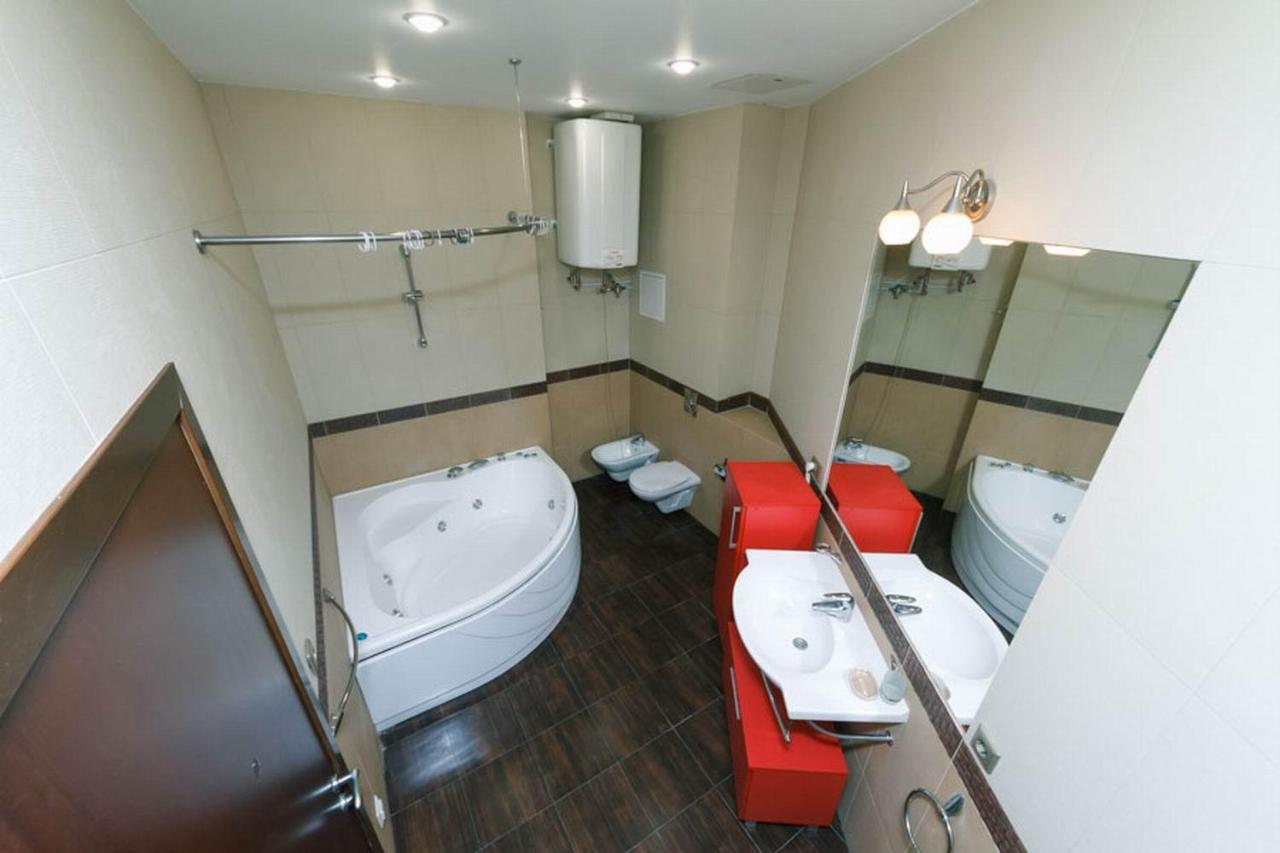Apartament Lux Near Maidan, Khreschutyk 3Br Kijów Zewnętrze zdjęcie